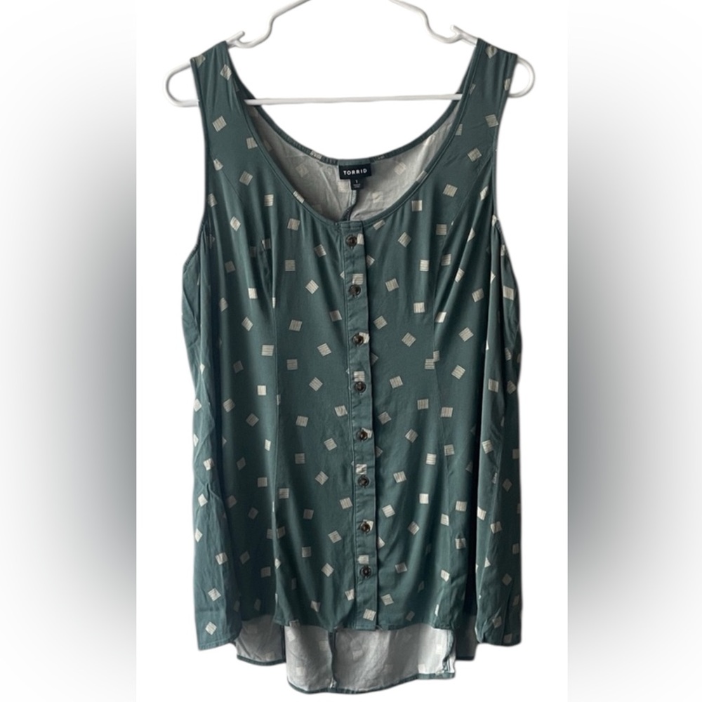 🔵 Torrid women’s blouse